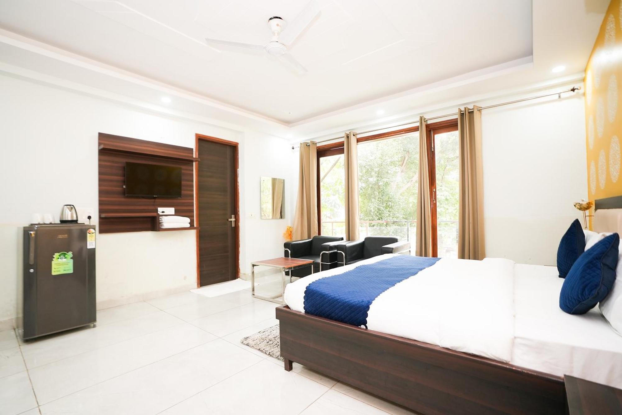 Tanvi Premium Residency Near Artemis Hospital, Gurugram Hotel Gurgaon Bagian luar foto